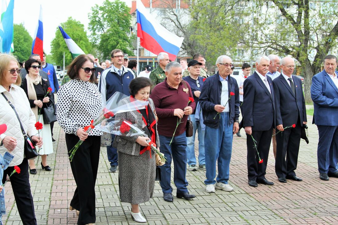 В Нальчике отметили 105-ю годовщину Комсомола КБР